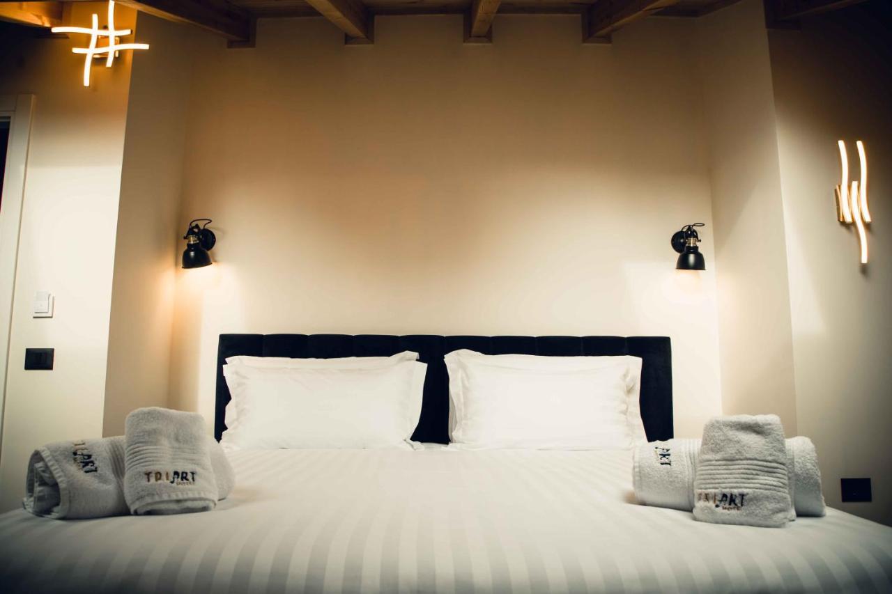 Hotel Triart Korce Buitenkant foto