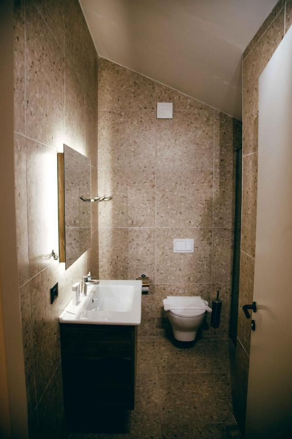 Hotel Triart Korce Buitenkant foto
